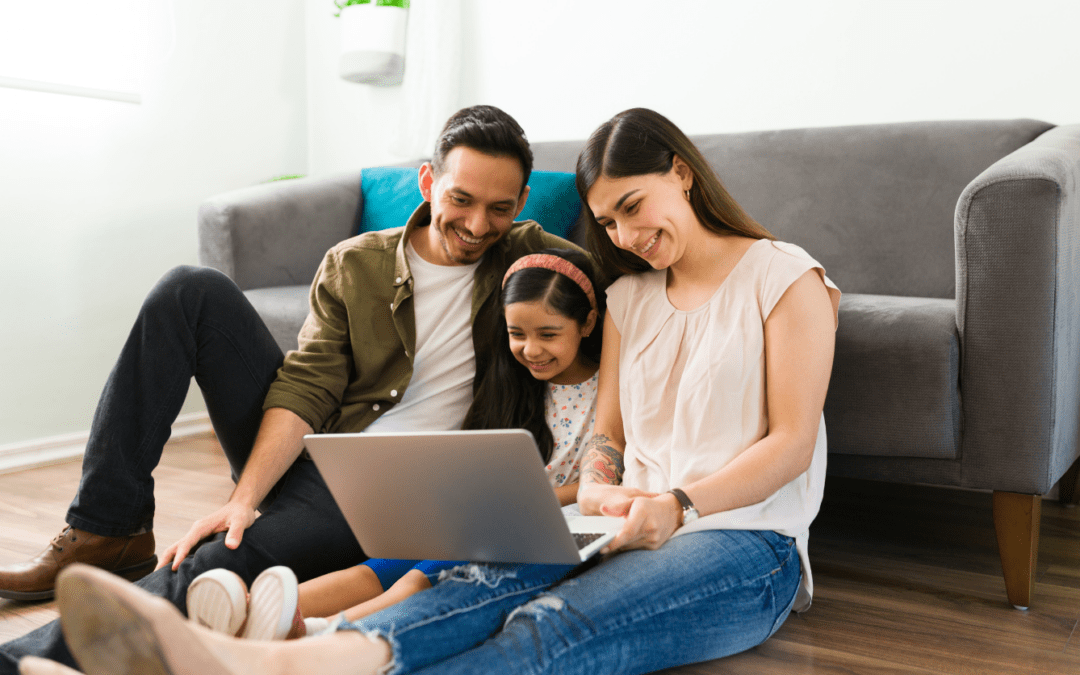 Family on laptop